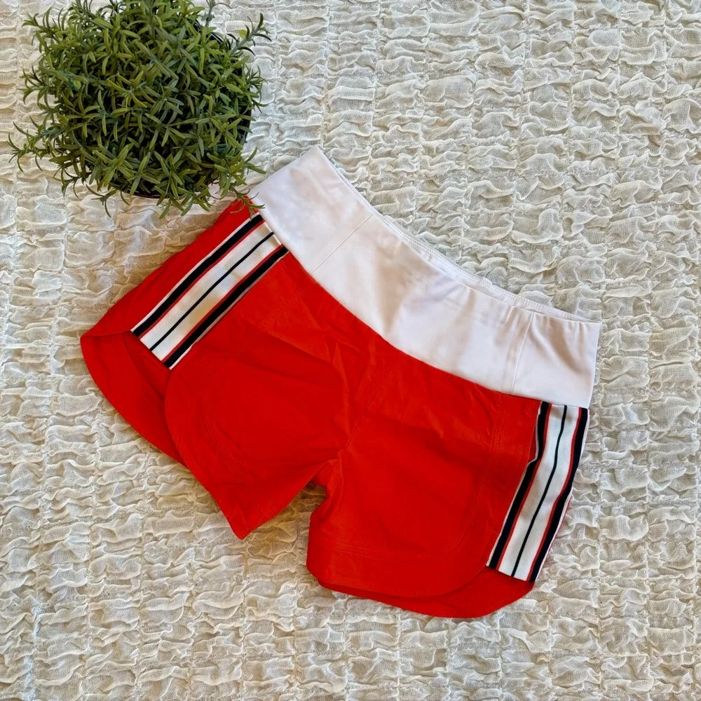 Athleta Ascender Running Hiking Athletic Gym Shorts Side Stripe Pockets sz 0